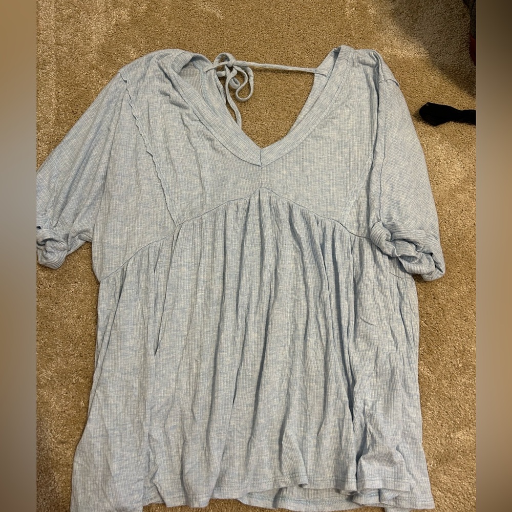 Baby blue size small Pink lily top